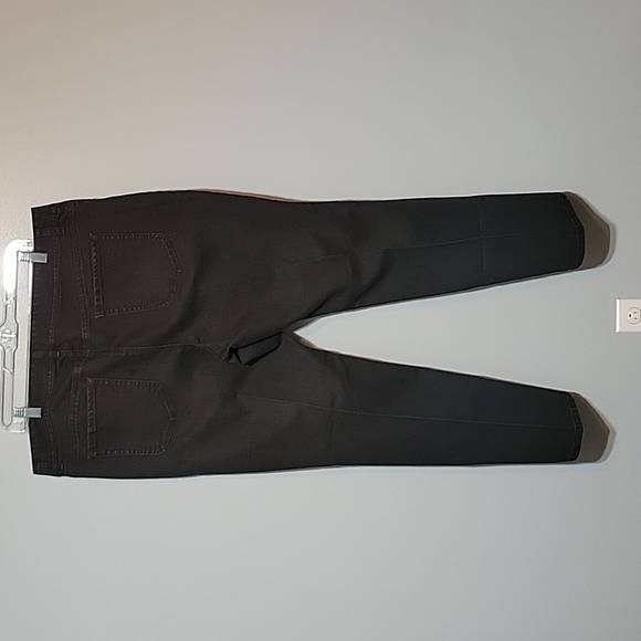 Chico's Black Women's Jeans - Size 3/XL Short Great condition - Picture 4 of 10